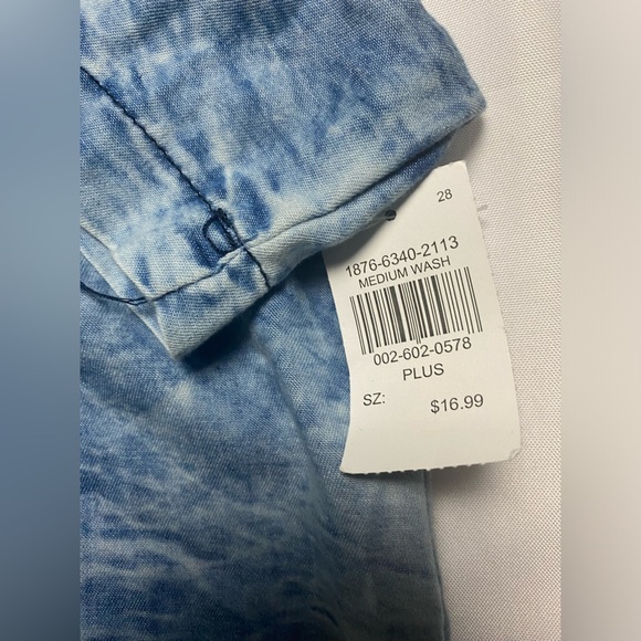 Faux Denim Cropped Cold Shoulder Hooded Top - Picture 5 of 7